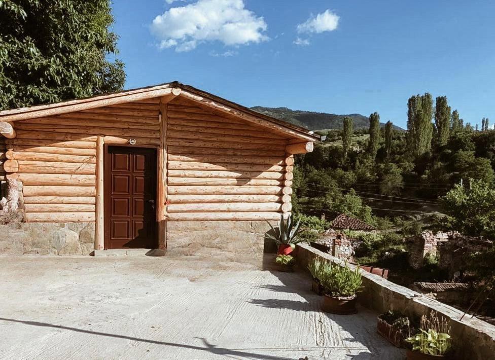 Lodges Veis Kamenice Екстер'єр фото