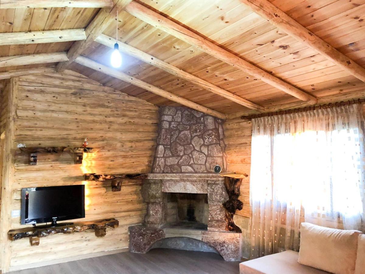 Lodges Veis Kamenice Екстер'єр фото