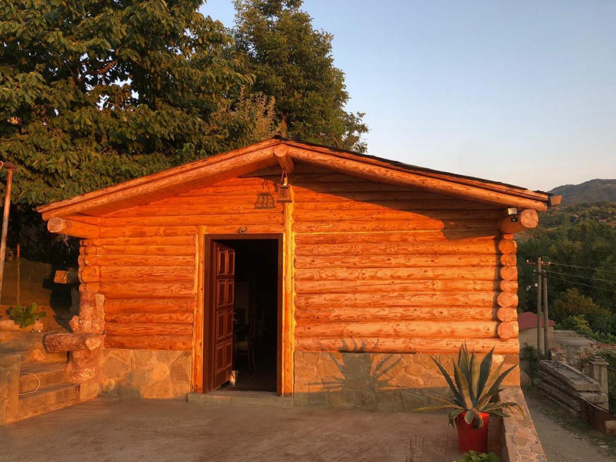 Lodges Veis Kamenice Екстер'єр фото