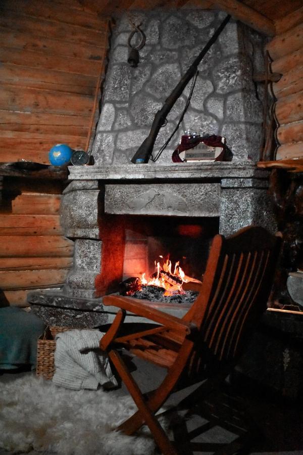 Lodges Veis Kamenice Екстер'єр фото